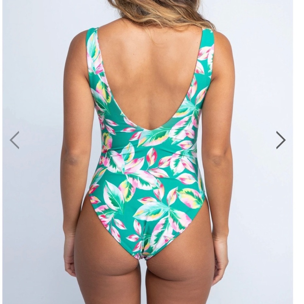 Skatie Amanda Tortuga one piece XS NWT - Picture 2 of 10
